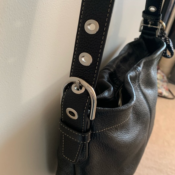 Coach 100% leather Side Bag - Picture 4 of 9